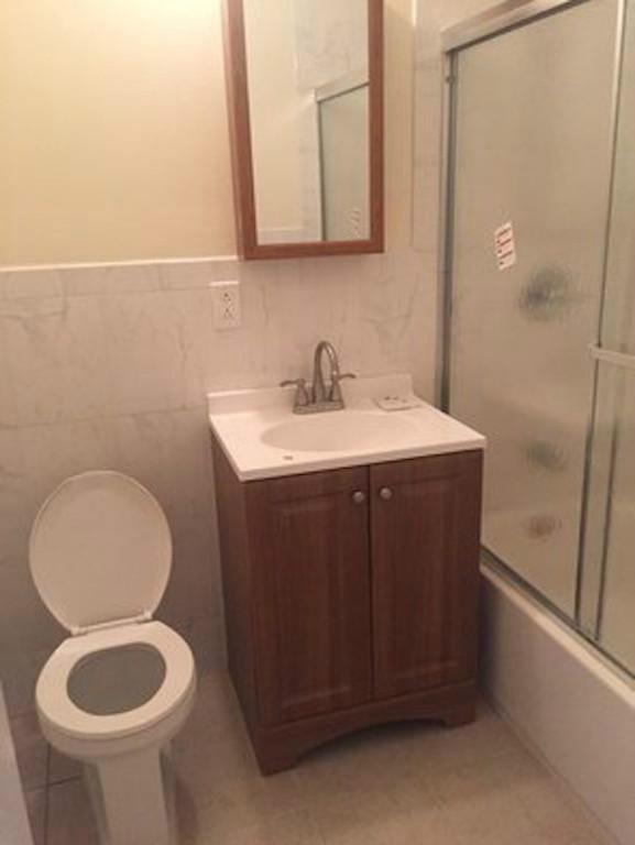 476 6th street,Brooklyn,Kings,New York,United States 11218,2 Bedrooms Bedrooms,1 BathroomBathrooms,Apartment,6th street ,1079