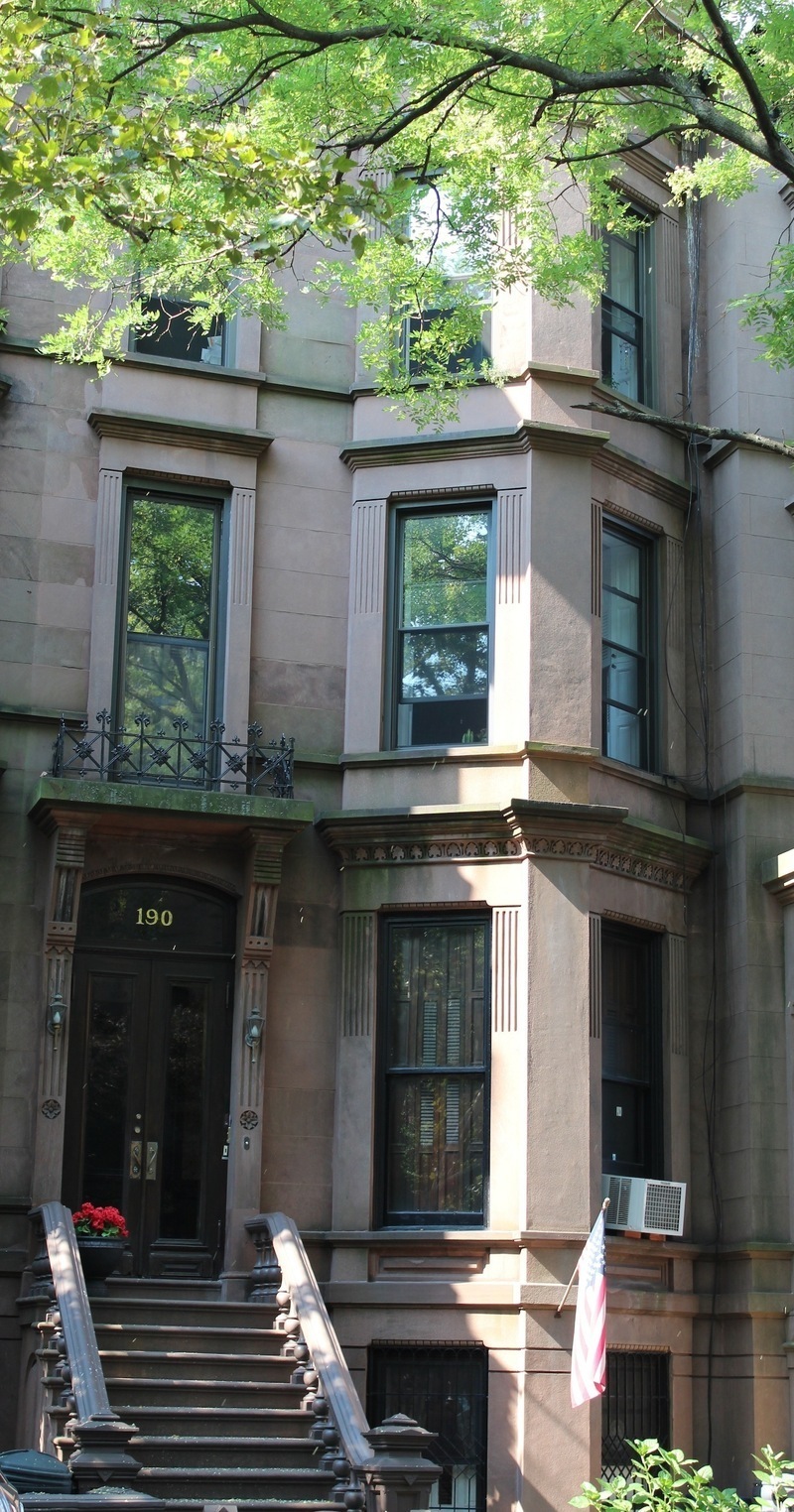 St John's Place 190,Brooklyn,Kings,New York,United States 11218,Brownstone,190,1109