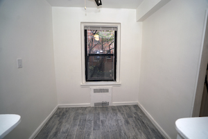 Co-Op, For sale, Ocean Parkway, Listing ID 1037, brooklyn, kings, New York, United States, 11218,