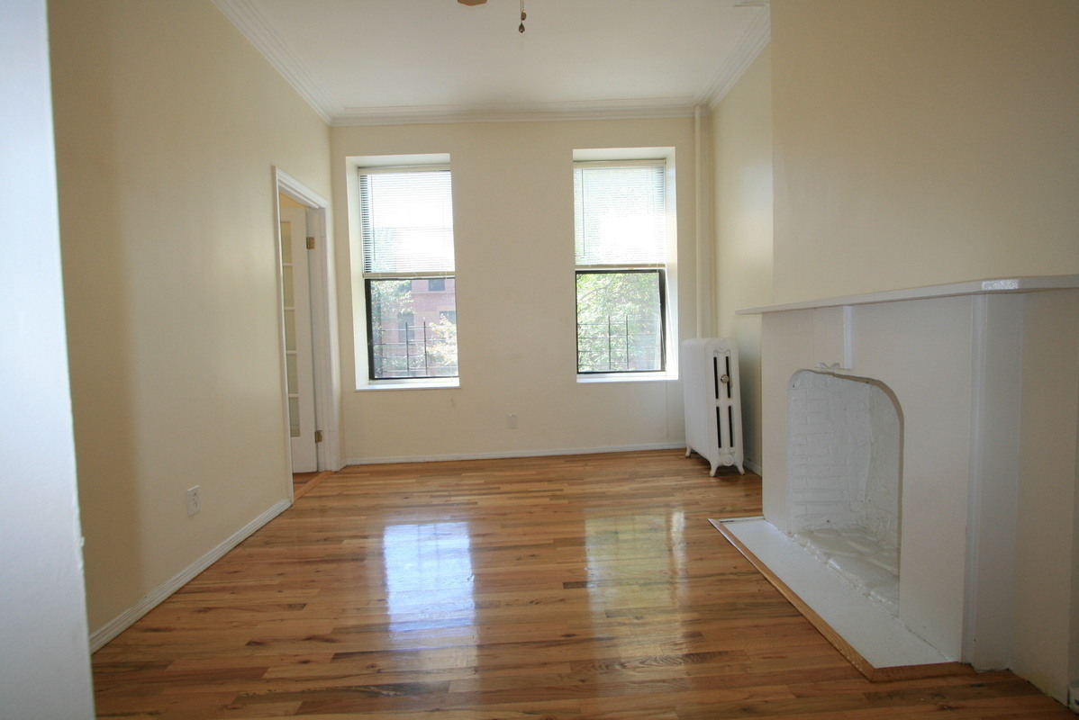 369 7th Street,brooklyn,kings,New York,United States 11215,1.5 Bedrooms Bedrooms,1 BathroomBathrooms,Apartment,7th Street,1045